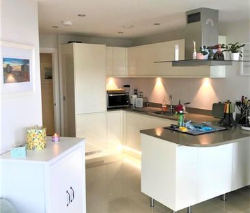 2 bedroom apartment to rent - Photo 6