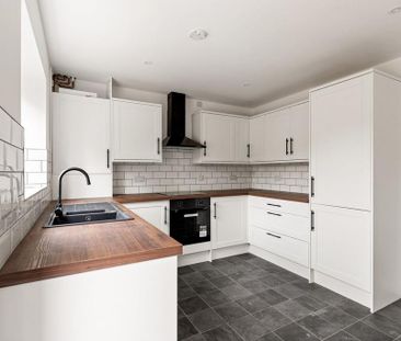 3 bedroom detached house to rent - Photo 5