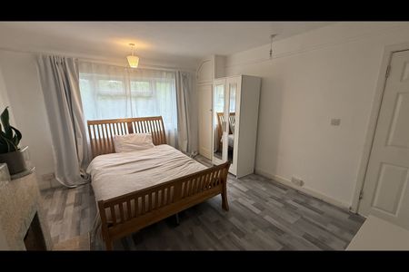 Room in a Shared House, Brampton Grove, HA9 - Photo 4