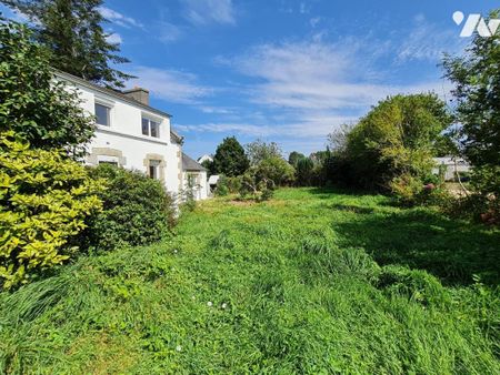 2031 - PLOUNEOUR MENEZ - PROXIMITE IMMEDIATE ECOLES - MAISON 3 CHAMBRES - PARCELLE 799M² - Photo 3