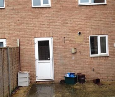 3 bedroom terraced house to rent - Photo 1