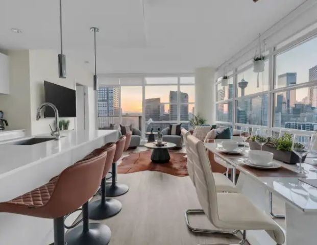 Move-In Ready Guardian Condo | Designer Western Décor | 2 Beds + Parking + Views | 1188 3 Street Southeast, Calgary - Photo 1