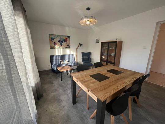 Location Appartement 2 pièces 54m² ST MARTIN D HERES 38400 - Photo 1