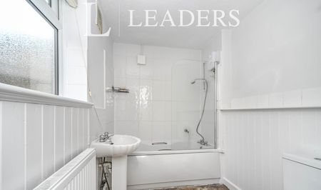 3 bedroom house to rent Garfield Street, Bedford, MK41 - Photo 3