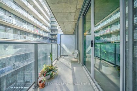 Six50 King West Lofts 95 - Photo 5