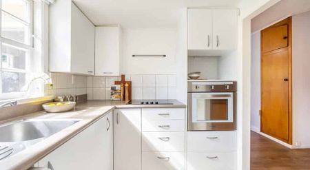 Kauri Street, Eastbourne - Photo 4