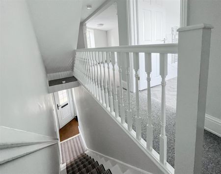 Stonefield Road, Hastings, TN34 1QB - Photo 2