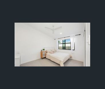 Refreshing Coastal Retreat on a Generous 1,012 m² Block - Photo 6