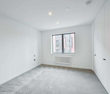 Calville House, Brentford, TW8 - Photo 2