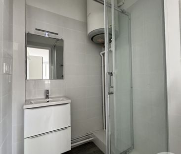 Location Appartement 2 pièces 35m² MARSEILLE 5ème - Photo 4