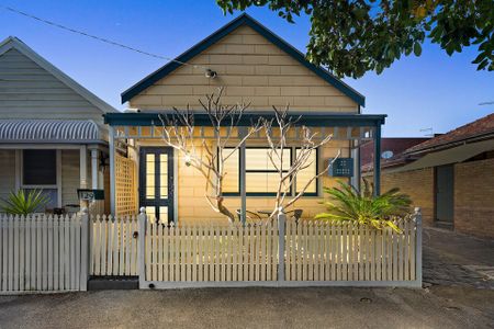 129 Bank Street, South Melbourne. - Photo 2