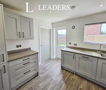 3 bedroom semi-detached to rent Tulip Road, Quadring - Photo 6