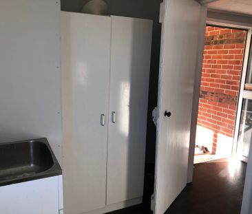 3 Bedroom Home - Photo 6