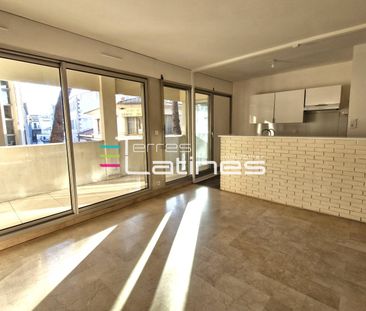 Location Appartement 2 pièces 52m² NIMES 30000 - Photo 4