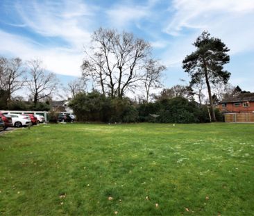 2 bedroom Flat in Prospect Road, Farnborough - Photo 6
