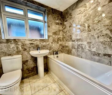 3 bedroom bungalow to rent - Photo 2