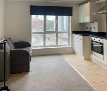 Studio to rent - Photo 1