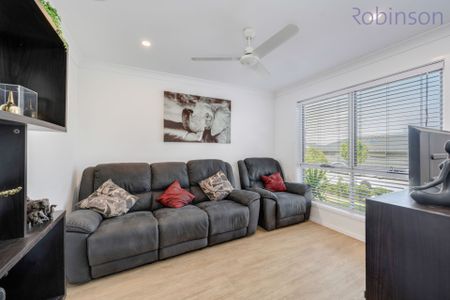 Modern Family Living, Where Your Is Welcome - Photo 2