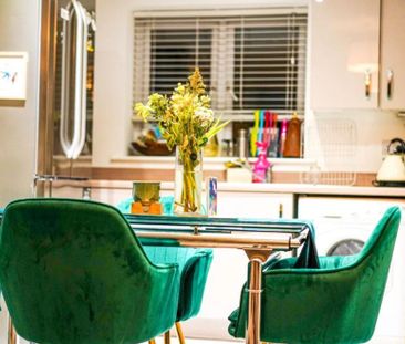 2 bedroom flat to rent - Photo 3