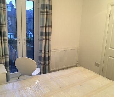 1 Bed Flat, London, E10 - Photo 3
