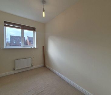 3 bedroom semi-detached house to rent - Photo 6