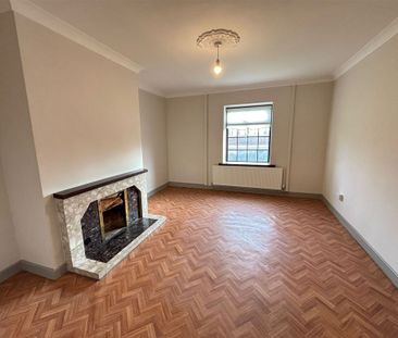 Hole In The Wall Road, Dublin 13 - Photo 1