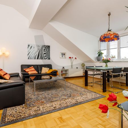 Mit Sonnenterrasse & schöner Wohnatmosphäre - Photo 2