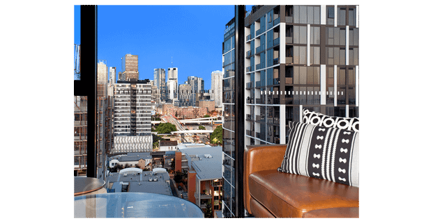 Fully Furnished Comfy Apartment in South Brisbane - Photo 1