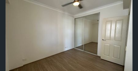 Renovated beauty that’s a few steps from Westfields BUT LIFT IS BEING UPGRADED AT THE MOMENT - Photo 4