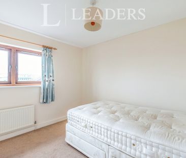 3 bedroom house to rent Raes Yard, Bury St. Edmunds, IP33 - Photo 3