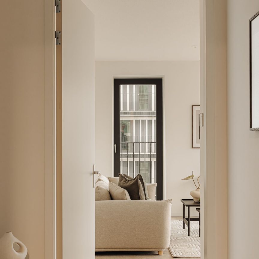 Appartement te huur: Elizabeth Anscombestraat 583 1062 LE Amsterdam - Photo 1