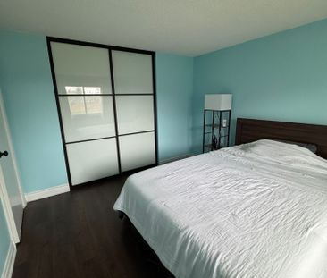 For Lease - 1036 Mississauga Valley Boulevard, Mississauga, Ontario - Photo 3