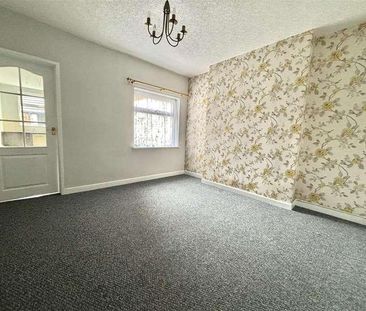 Fife Street, Nuneaton, CV11 - Photo 1