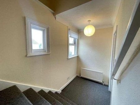 Westbourne Gardens, Hove, BN3 - Photo 3