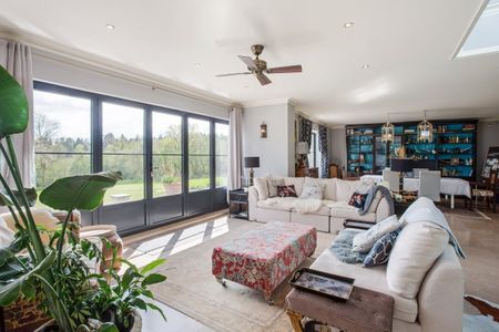 5 bedroom detached house to rent - Photo 3