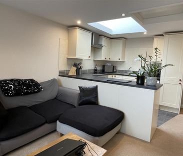 Parsonage Street, Dursley - Photo 3