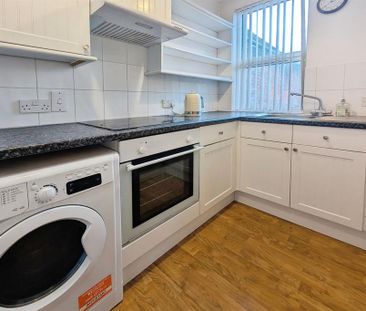 1 bedroom flat to rent - Photo 5