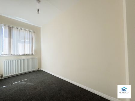 3 Bedroom Semi Detached - Photo 2