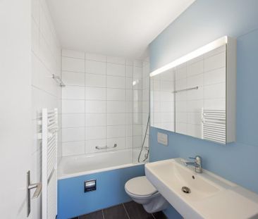 Moderne 4.5-Zimmer-Wohnung im Thoracker - Foto 4