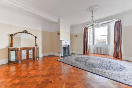 6 bedroom detached house to rent - Photo 5