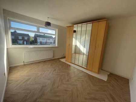 Wilton Way, Middlesbrough, TS6 - Photo 3