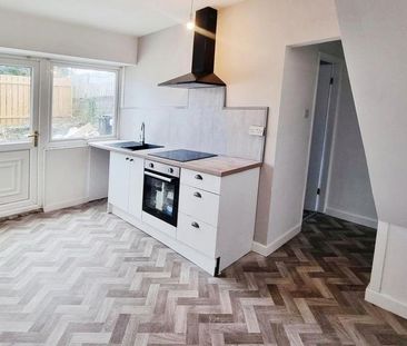 2 bedroom terraced house to rent - Photo 6