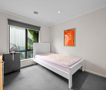 Large Family Home in Berwick - Photo 6