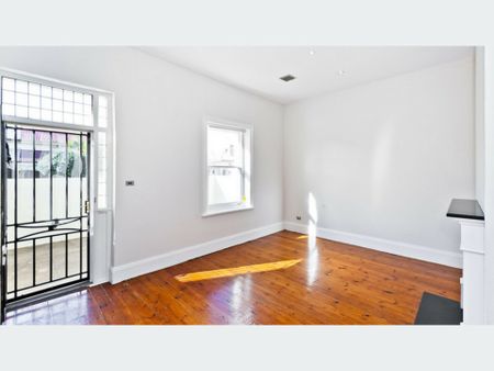 Large Character Home! - Photo 5