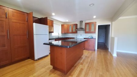 For Lease - 1412 Lakefield Street Unit# UPPER, Oshawa, Ontario - Photo 3