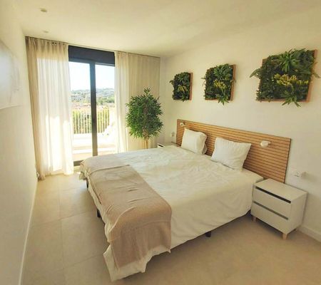 For rent long term NEW and MODERN apartment with 2 bedrooms in Denia - Photo 5