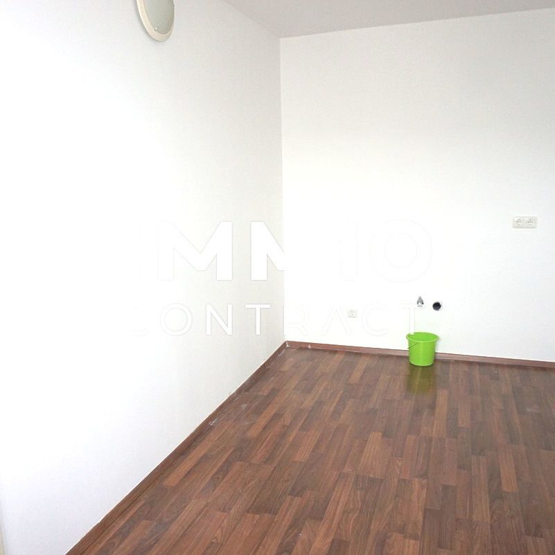 55,78m² DG- Wohnung teilsaniert ( Warmmiete) - in Steyr / Fabrikinsel - Photo 1
