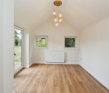 2 bedroom bungalow to rent - Photo 3