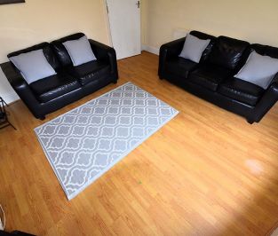 4 bedroom House in Thornville Street, Leeds - Photo 4