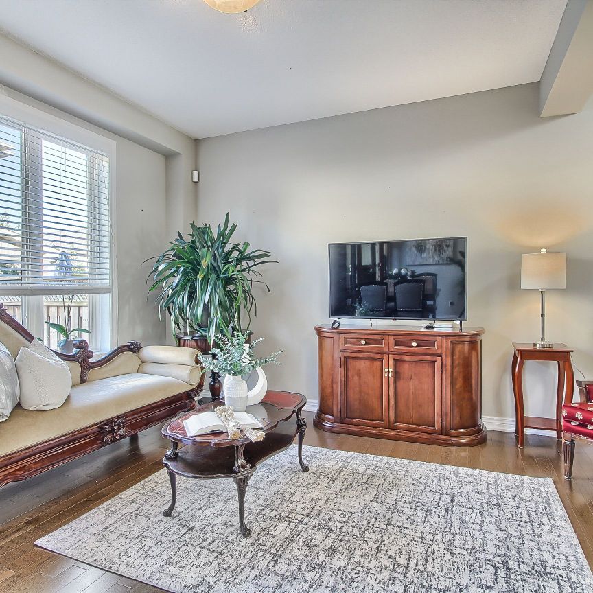 For Lease - 380 Lake Street Unit# 11, Grimsby, Ontario - Photo 1